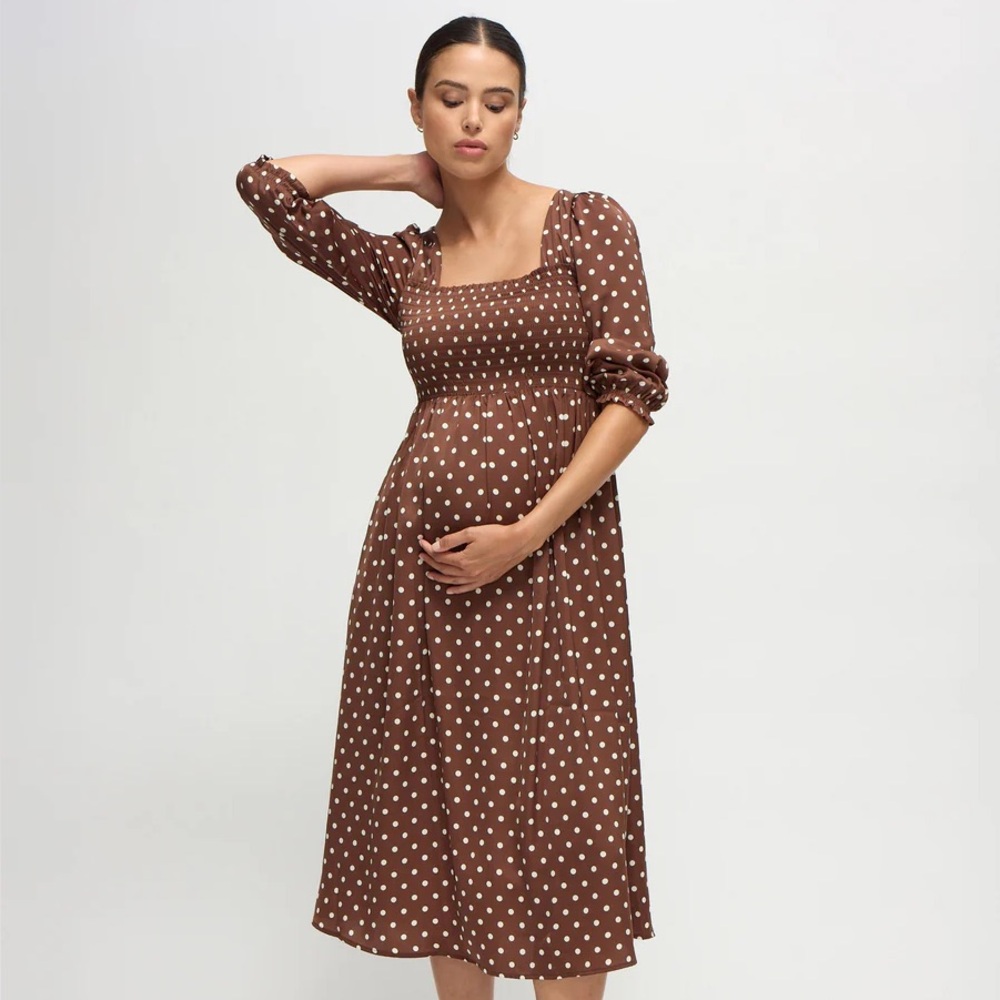 Ingrid & Isabel - The Breeze Maternity Midi Dress